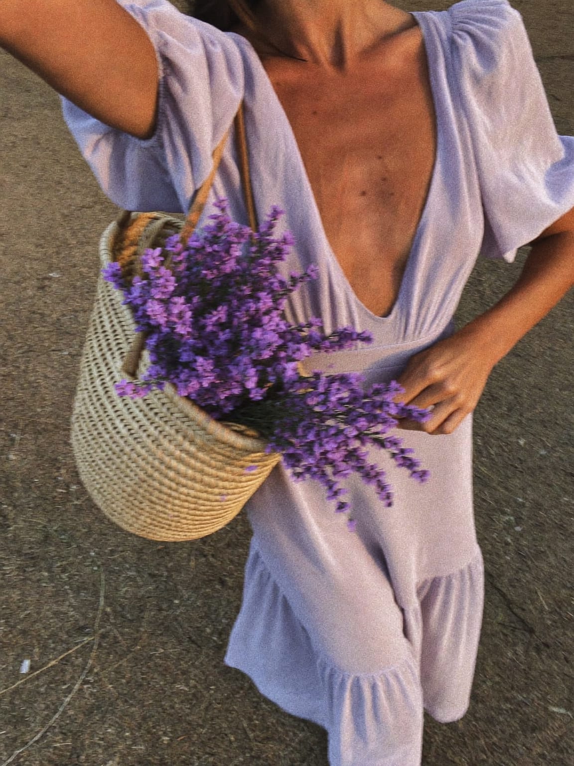 From Provence lavender fields to Riviera beaches, here are 25 France summer outfits that channel quiet luxury, provincial charm, and Parisian nonchalance — all shoppable — old money summer aesthetic